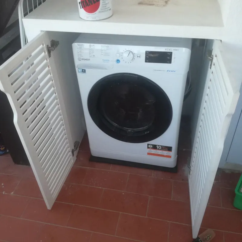 Puerta para lavadora en el exterior — 3