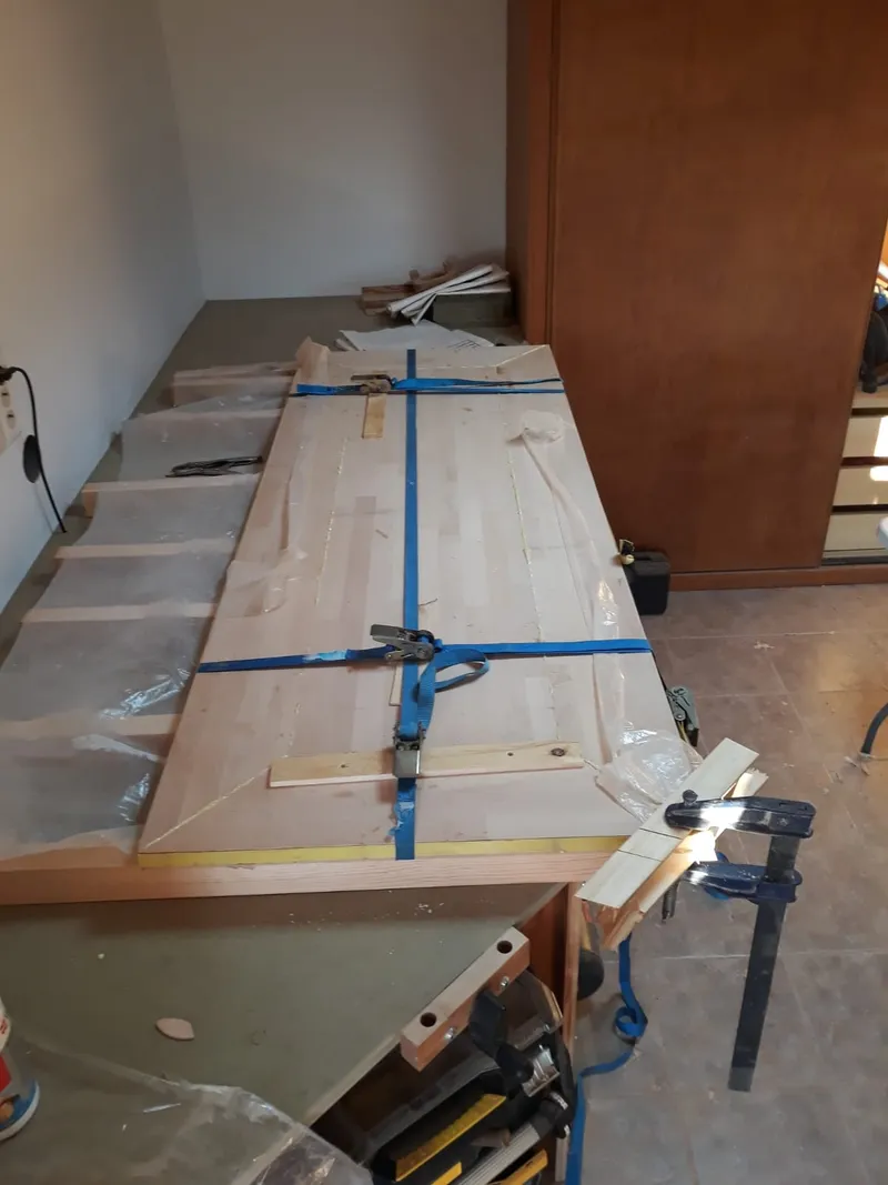 Solid beech dining table — 3
