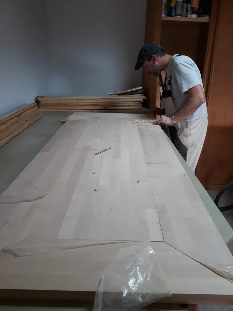 Solid beech dining table — 4